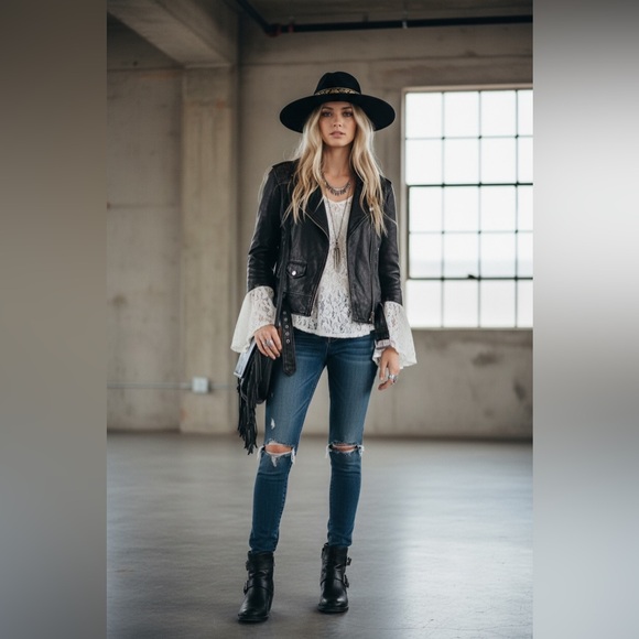 NWT Boho Western Fedora Felt Wide Brimmed Hat with Floral Band Black - Picture 3 of 5